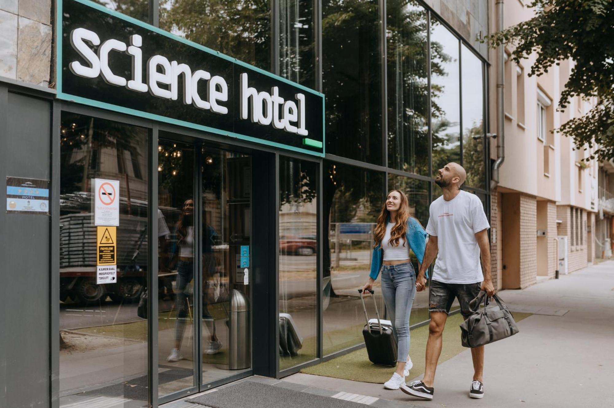 Science Hotel Szeged Exterior foto